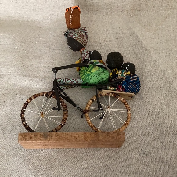 Vintage hand made Jamaican folk art figurine - Picture 6 of 7